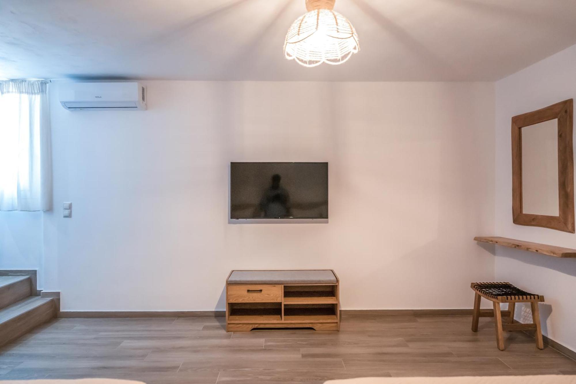 Epithea Suites Kythnos 5 Με Ιδιωτική Πισίνα المظهر الخارجي الصورة